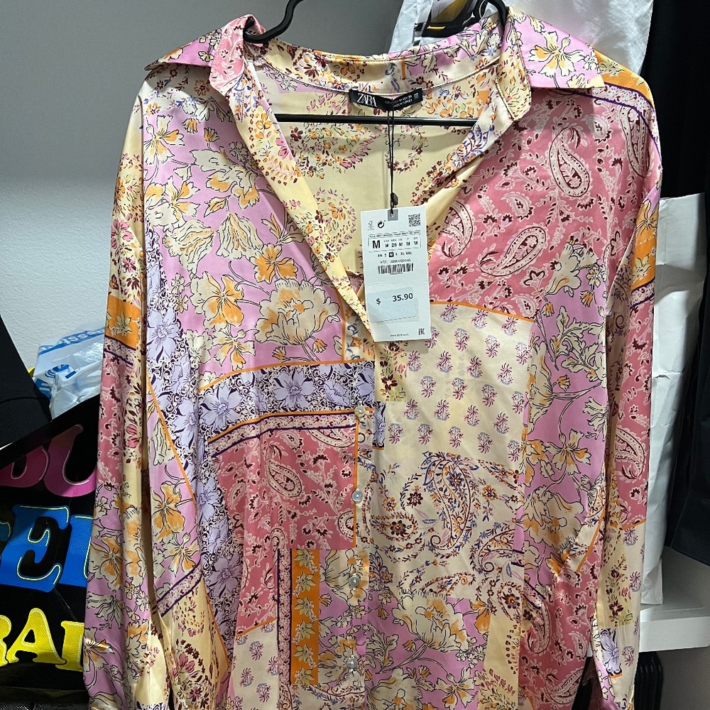 Zara multi blouse nwt sz medium